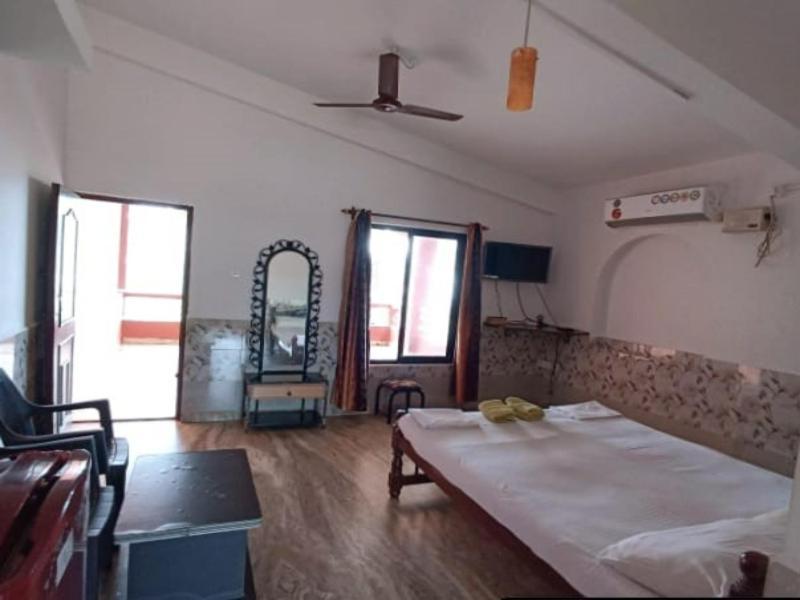 Leon Hide Out Guest House Vāsco Da Gāma Eksteriør bilde