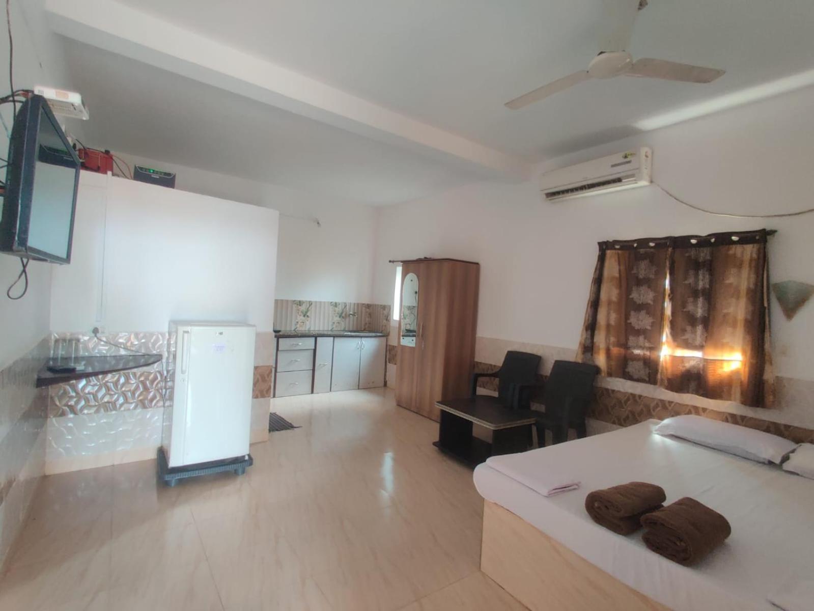Leon Hide Out Guest House Vāsco Da Gāma Eksteriør bilde