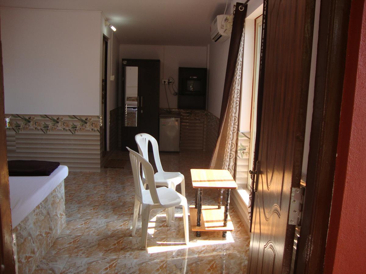 Leon Hide Out Guest House Vāsco Da Gāma Eksteriør bilde